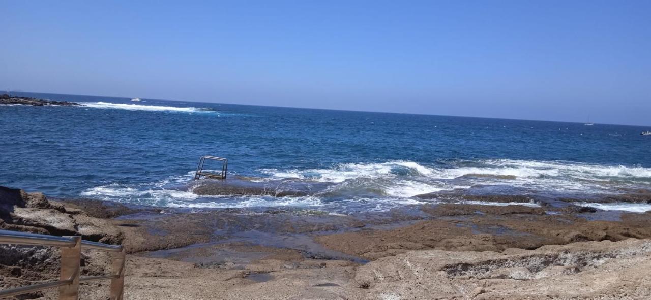Spacious Apartment Just Few Steps Of The Ocean In La Caleta 아데제 외부 사진
